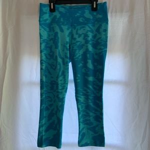 🌸 Nike Two Toned Blue leggings Size Small